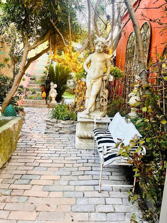 La Bravade Luxe Et Serenite Au Coeur De Saint-Tropez Suites Spacieuses Avec Jardin Enchanteur מראה חיצוני תמונה