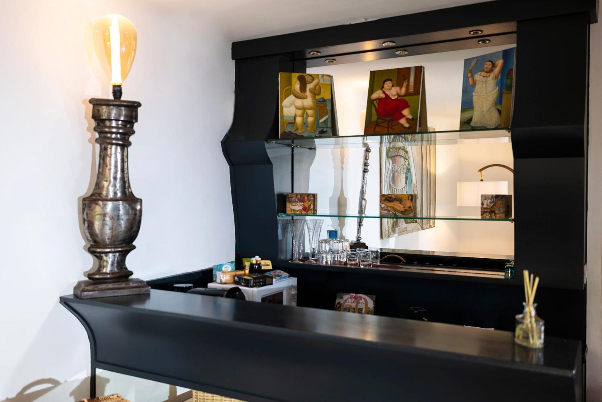 La Bravade Luxe Et Serenite Au Coeur De Saint-Tropez Suites Spacieuses Avec Jardin Enchanteur מראה חיצוני תמונה
