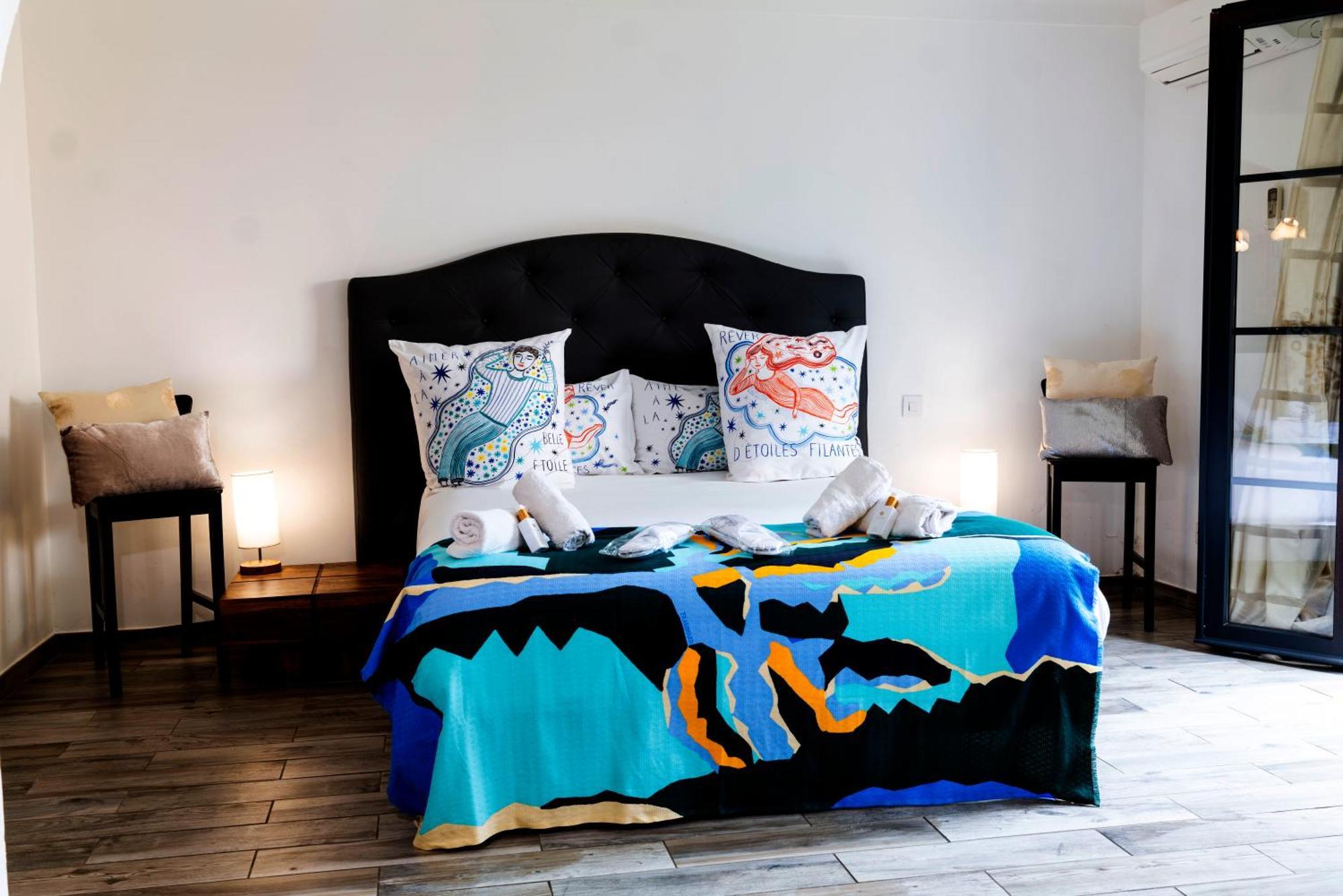 La Bravade Luxe Et Serenite Au Coeur De Saint-Tropez Suites Spacieuses Avec Jardin Enchanteur מראה חיצוני תמונה
