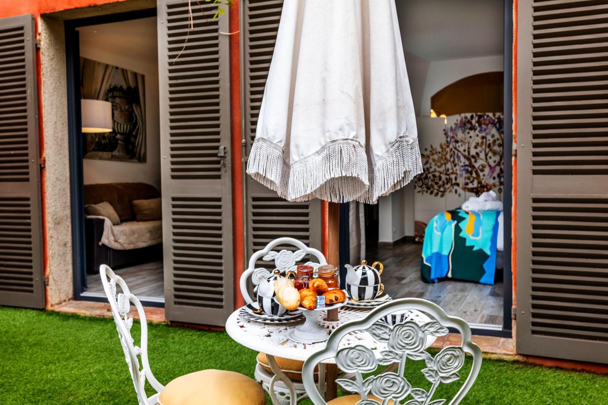 La Bravade Luxe Et Serenite Au Coeur De Saint-Tropez Suites Spacieuses Avec Jardin Enchanteur מראה חיצוני תמונה